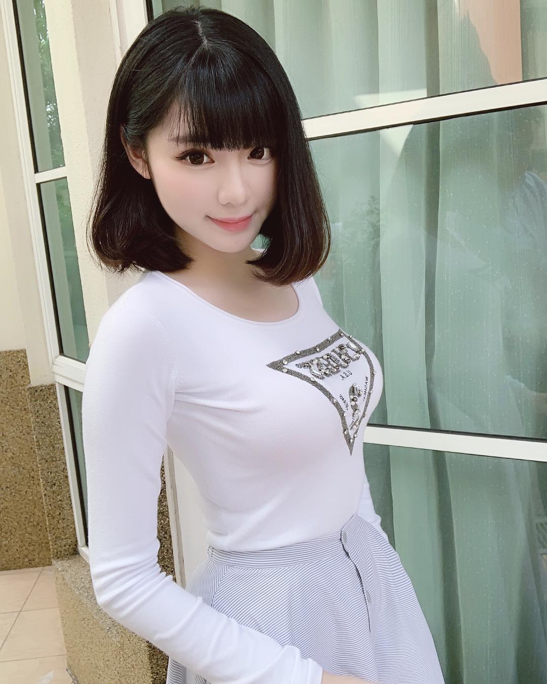 言情小说般梦幻!大马童颜妹「Amy香儿」傲人上围藏不住