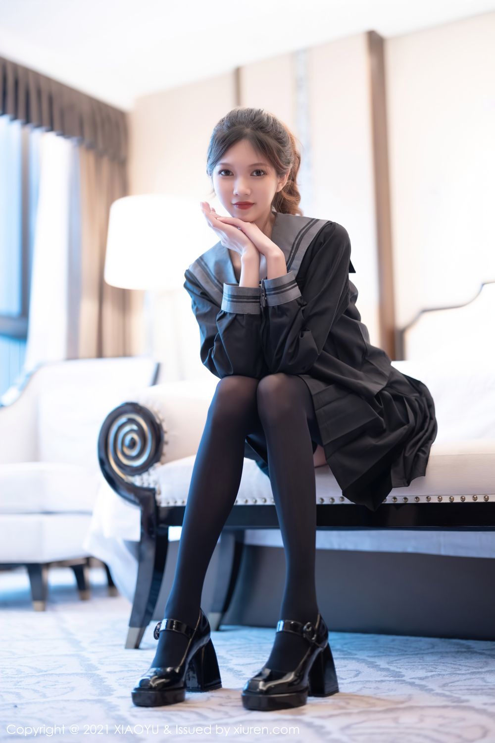 高挑模特程程程 典雅学院风制服
