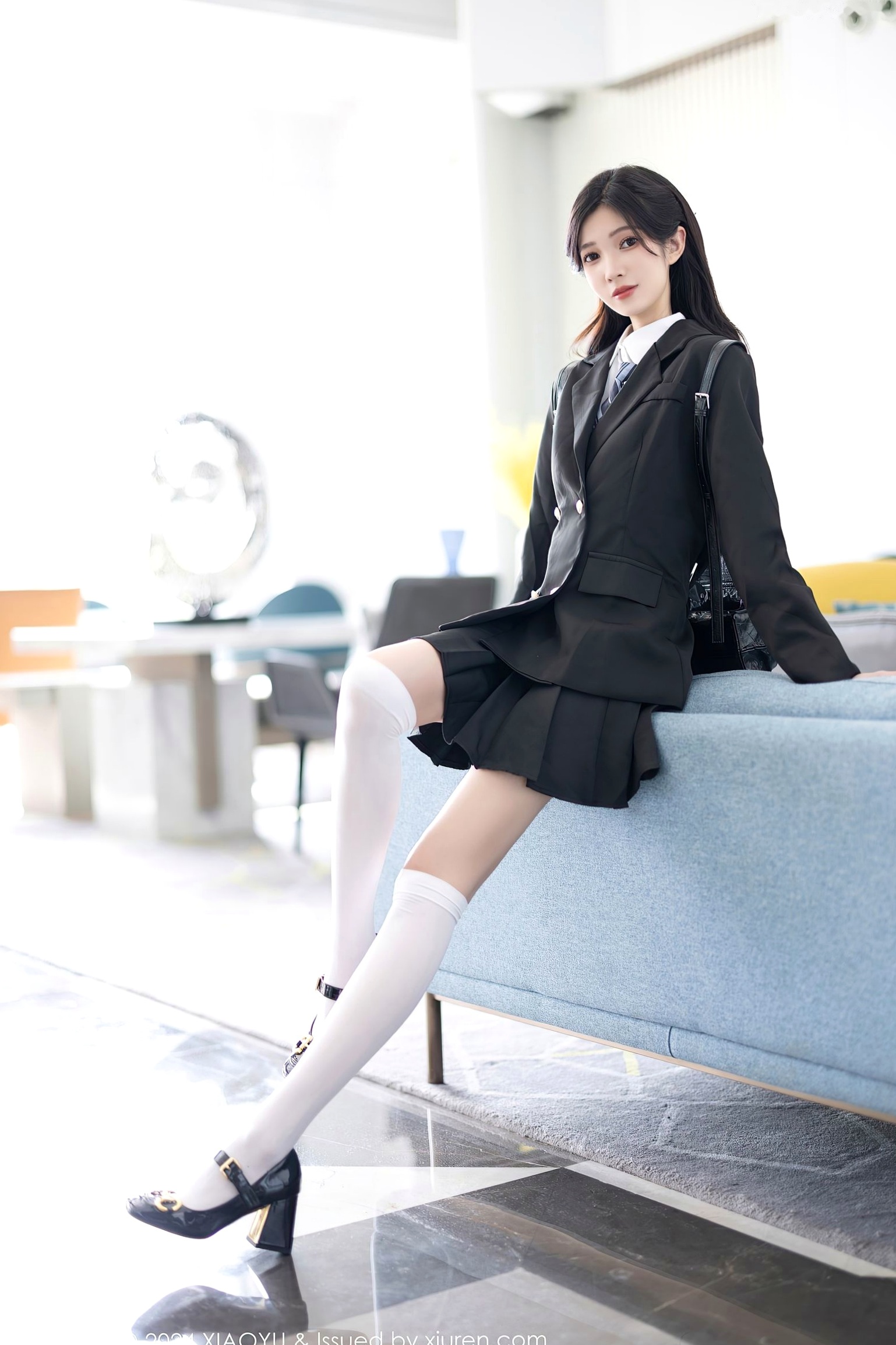 语画界-程程程:日系JK校服制服诱惑,白衬衫配黑短裙私房写真系列 - 1204期