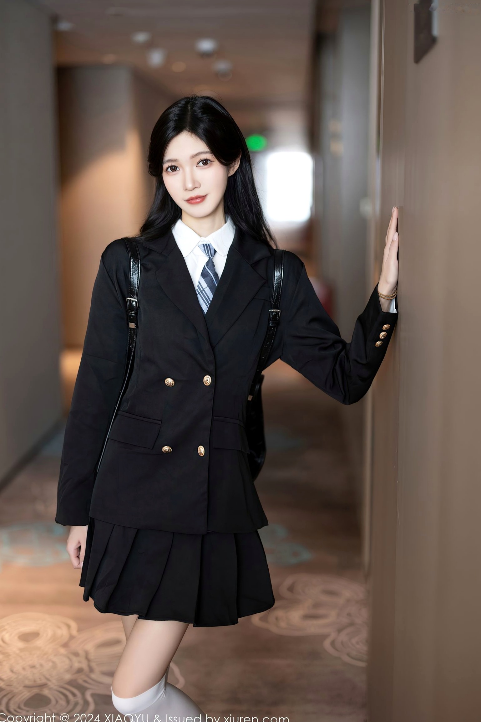语画界-程程程:日系JK校服制服诱惑,白衬衫配黑短裙私房写真系列 - 1204期