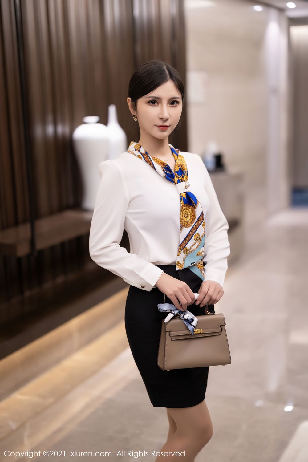 小蛮妖深圳旅拍 优雅华丽的制服