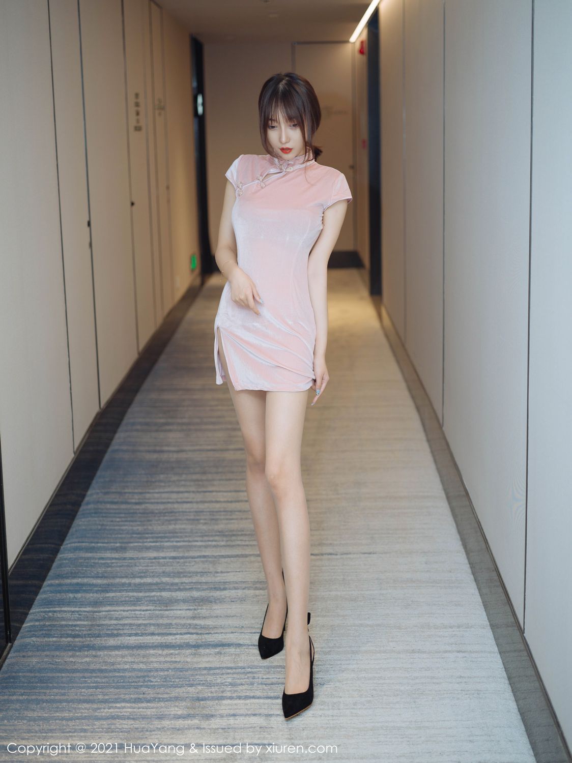 丽质美人玥儿玥 古典的粉色旗袍