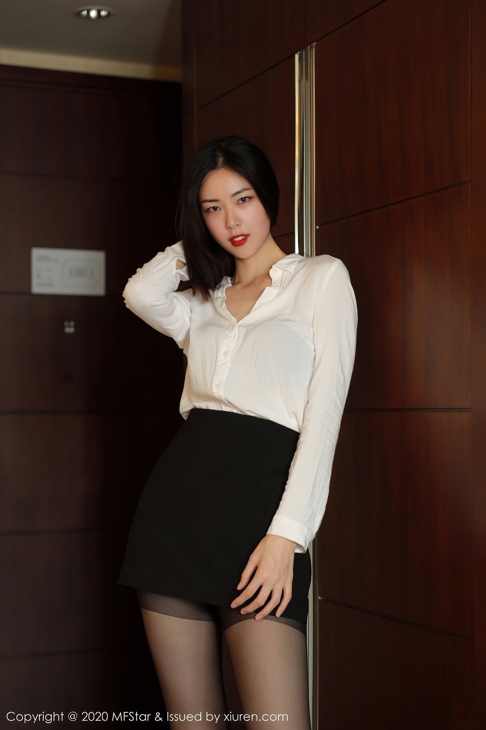 [MFStar 2020.08.19 VOL.371 噜噜妞儿