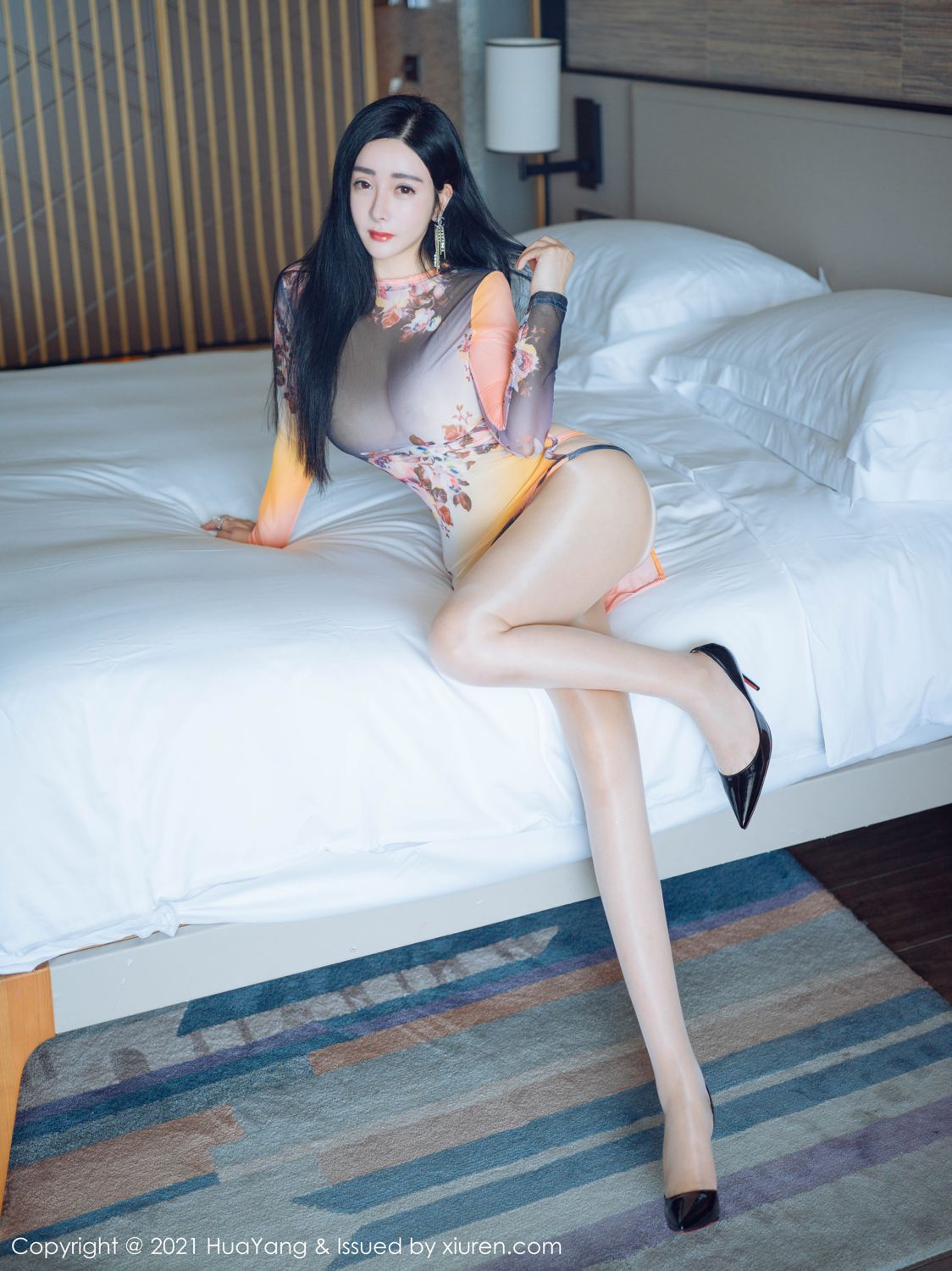 允薾桂林旅拍 绚丽轻透服饰