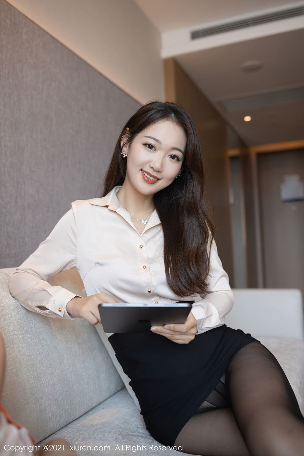 最强投资代表唐安琪 看她如何拿下重要客户
