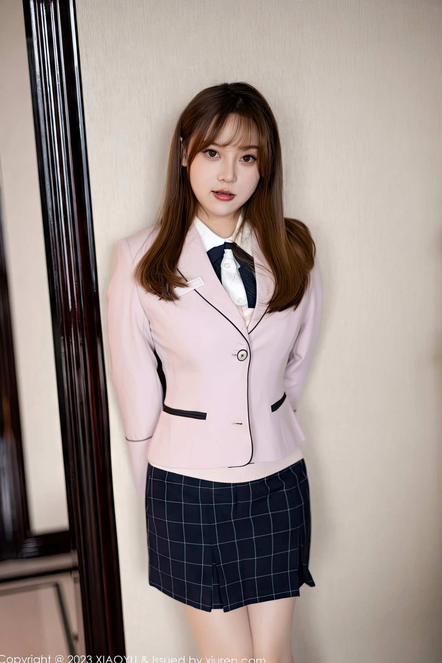 XiaoYu语画界 943 豆瓣酱:职业装制服诱惑,超薄肉丝白衬衫大尺度写真