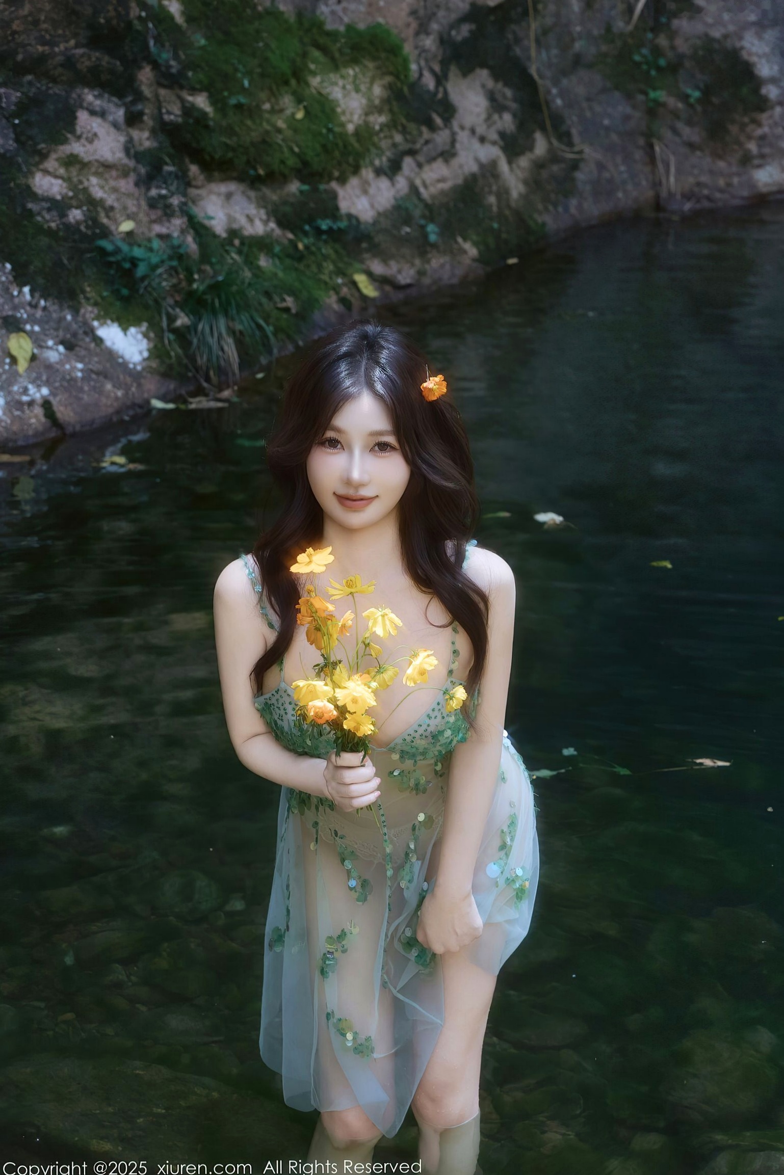 XiuRen秀人网 NO.10756 尹甜甜 - 户外小溪淡绿透视纱裙仙气性感写真