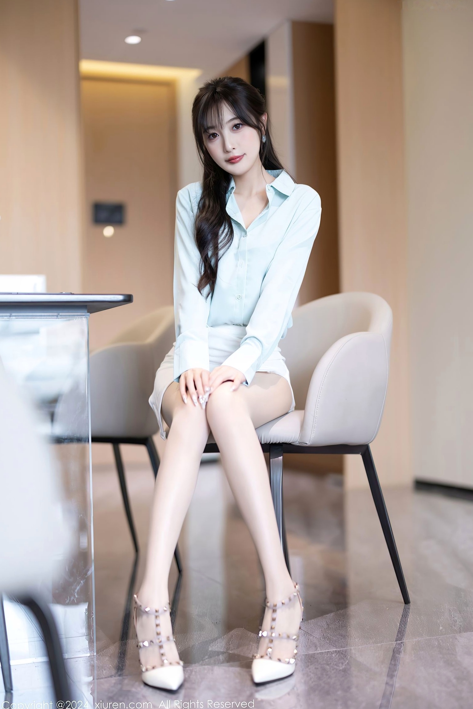 林星阑 - 职场OL制服办公室诱惑, 极致私房丝袜美腿, 秀人网高清写真集