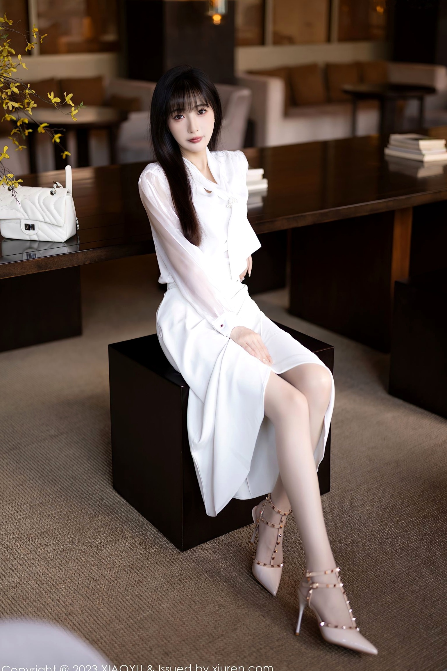 XiaoYu语画界-1088-林星阑-室内私房诱惑-白色连衣长裙与性感内衣-气质御女郎写真-2023.08.09
