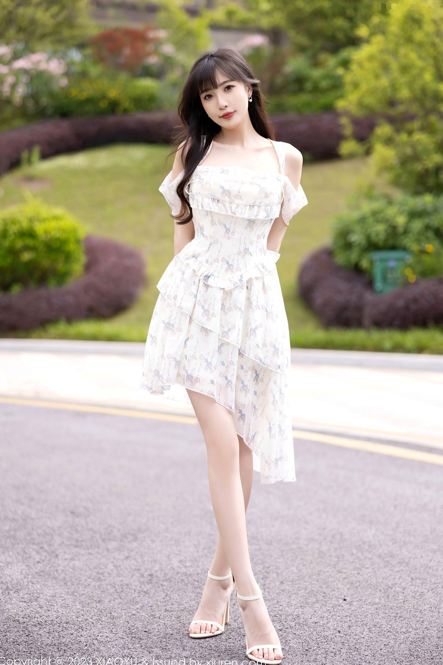 XiaoYu语画界-1058-林星阑-贵州旅拍-清新碎花白裙与性感轻透白婚纱-极致纯欲写真