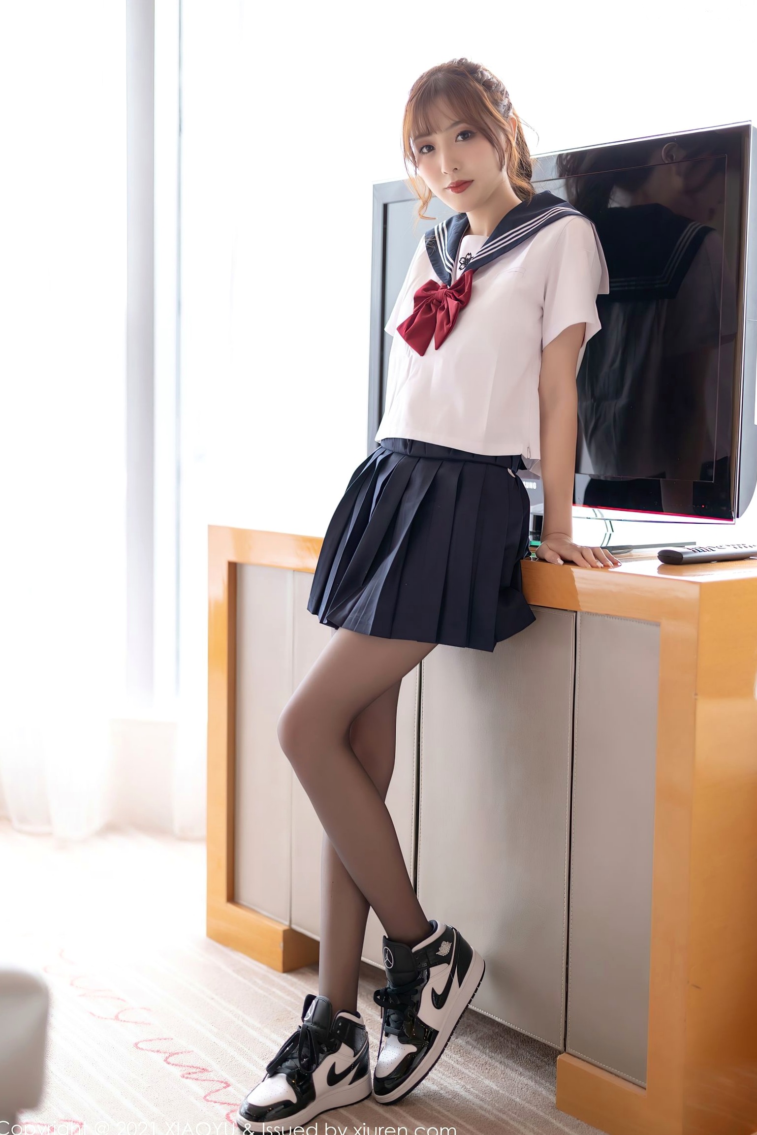 林星阑JK制服黑丝诱惑视觉大片:清纯少女与性感的灵动碰撞,极致展现迷人身材与诱惑美腿,语画界精品呈现