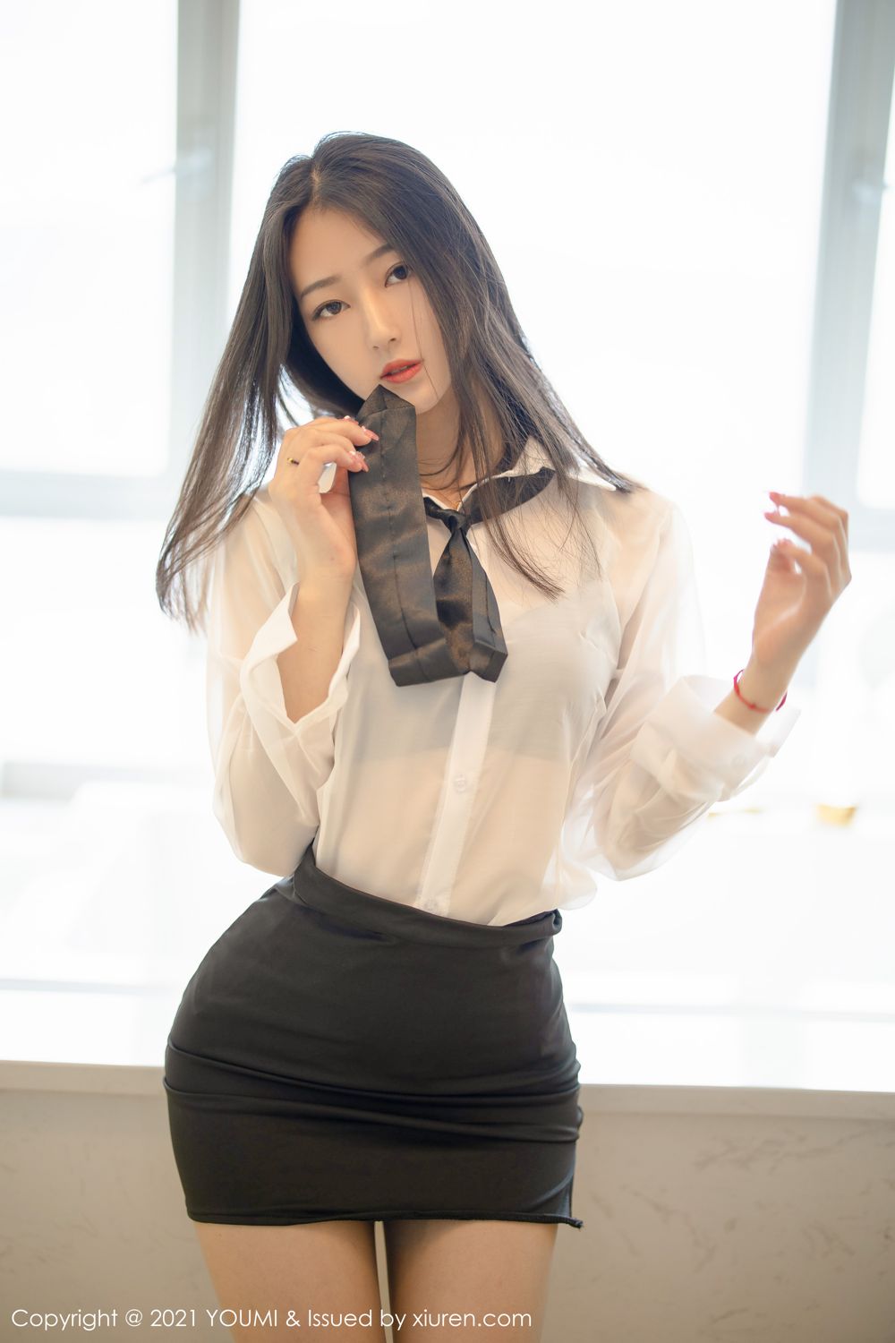 新人妹子熊小诺 白衬衫黑短裙OL