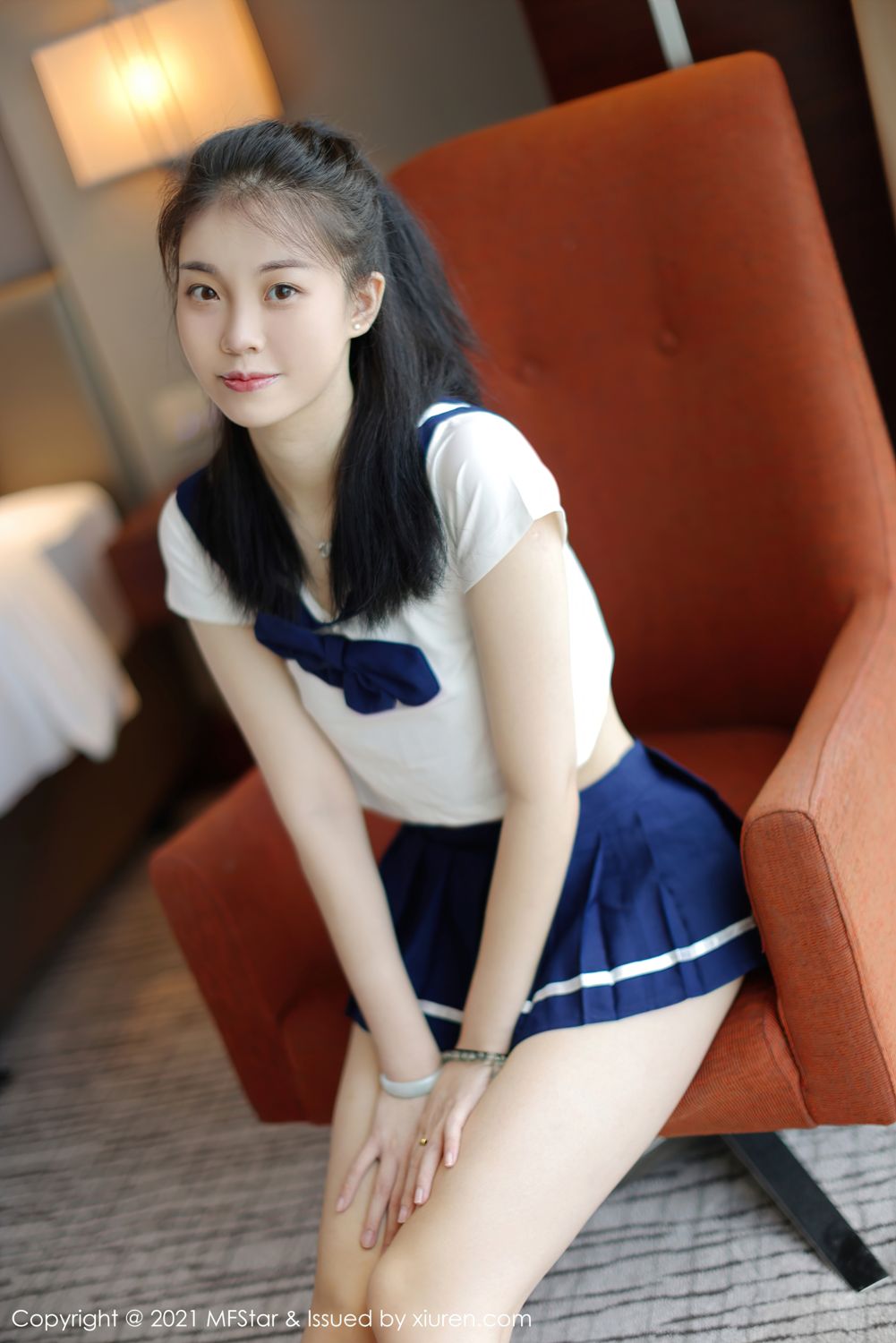 新人模特一颗甜蛋黄 JK制服系列很搭配