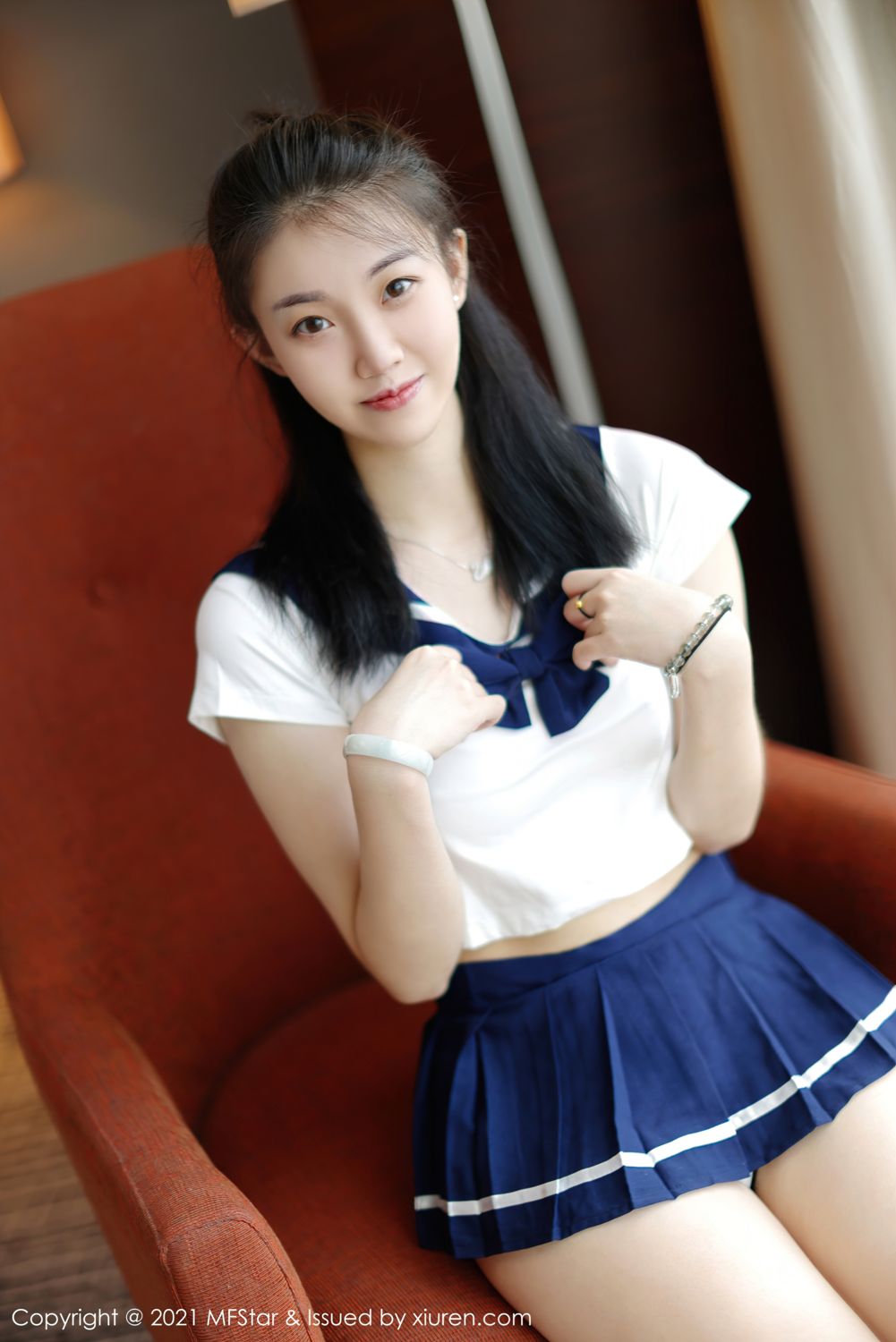新人模特一颗甜蛋黄 JK制服系列很搭配