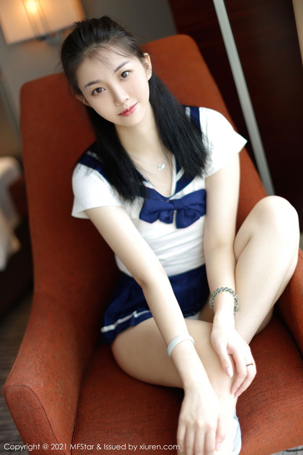 新人模特一颗甜蛋黄 JK制服系列很搭配