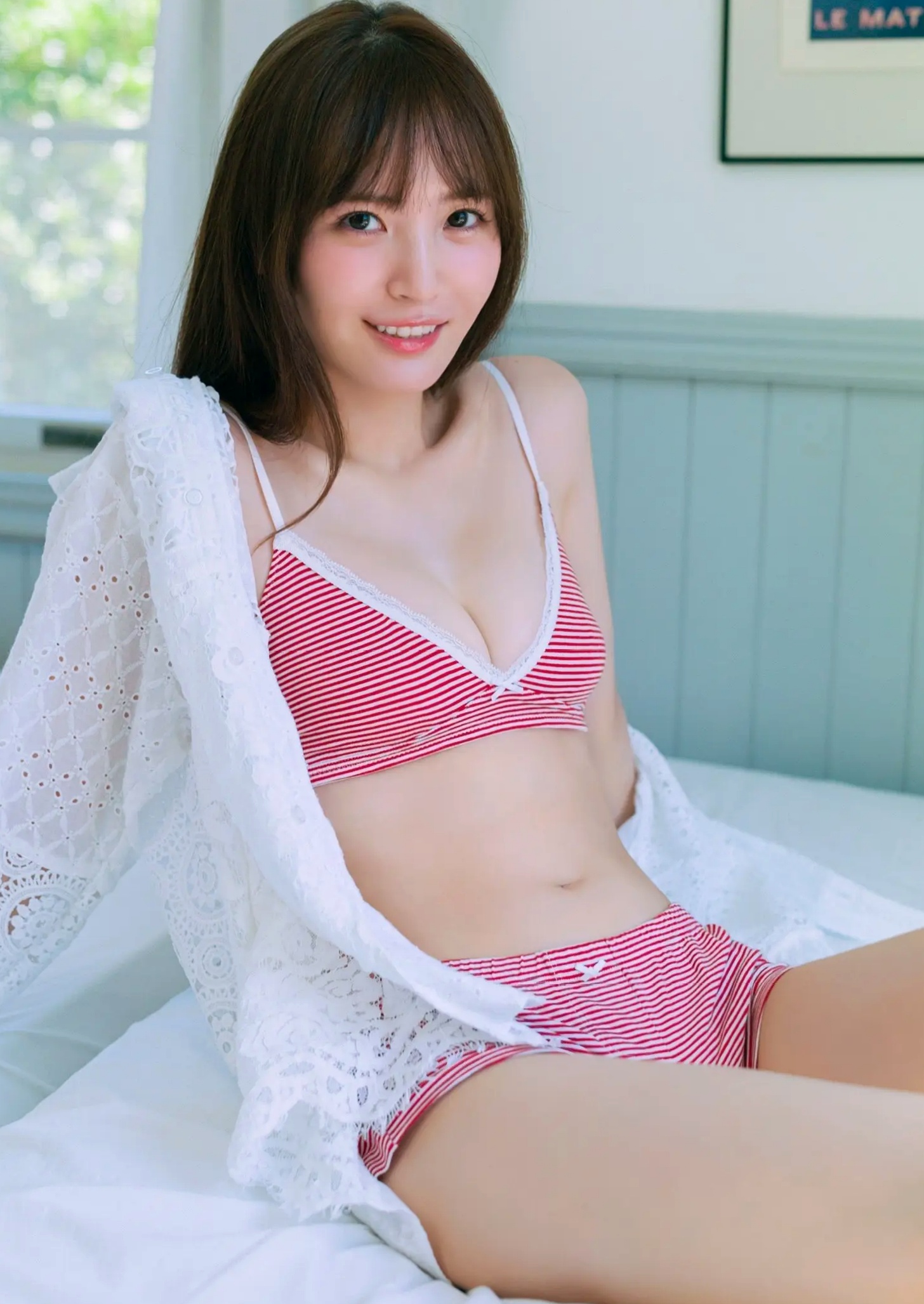 由良ゆら - “ゆらゆら”しないの…… 日系清纯比基尼与浴室家居私房写真