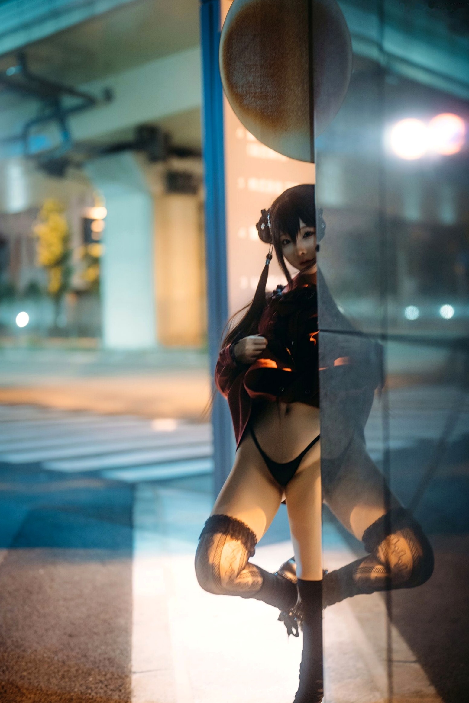 蠢沫沫-夜行:城市暗夜街拍风格,极致曲线尽显诱惑