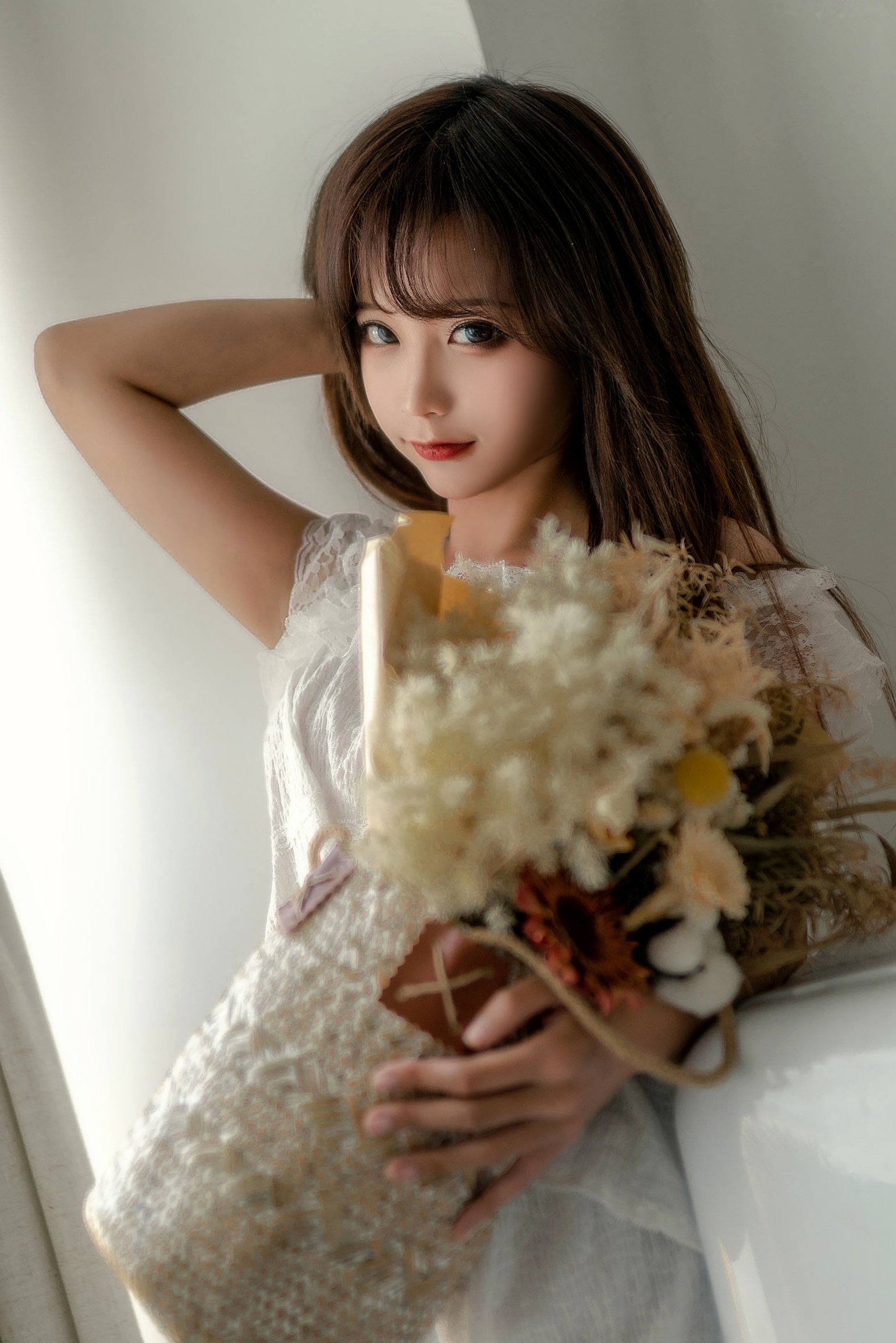 蠢沫沫极致私房:清新白蕾丝睡衣居家写真,纯欲气质诱惑写真大片