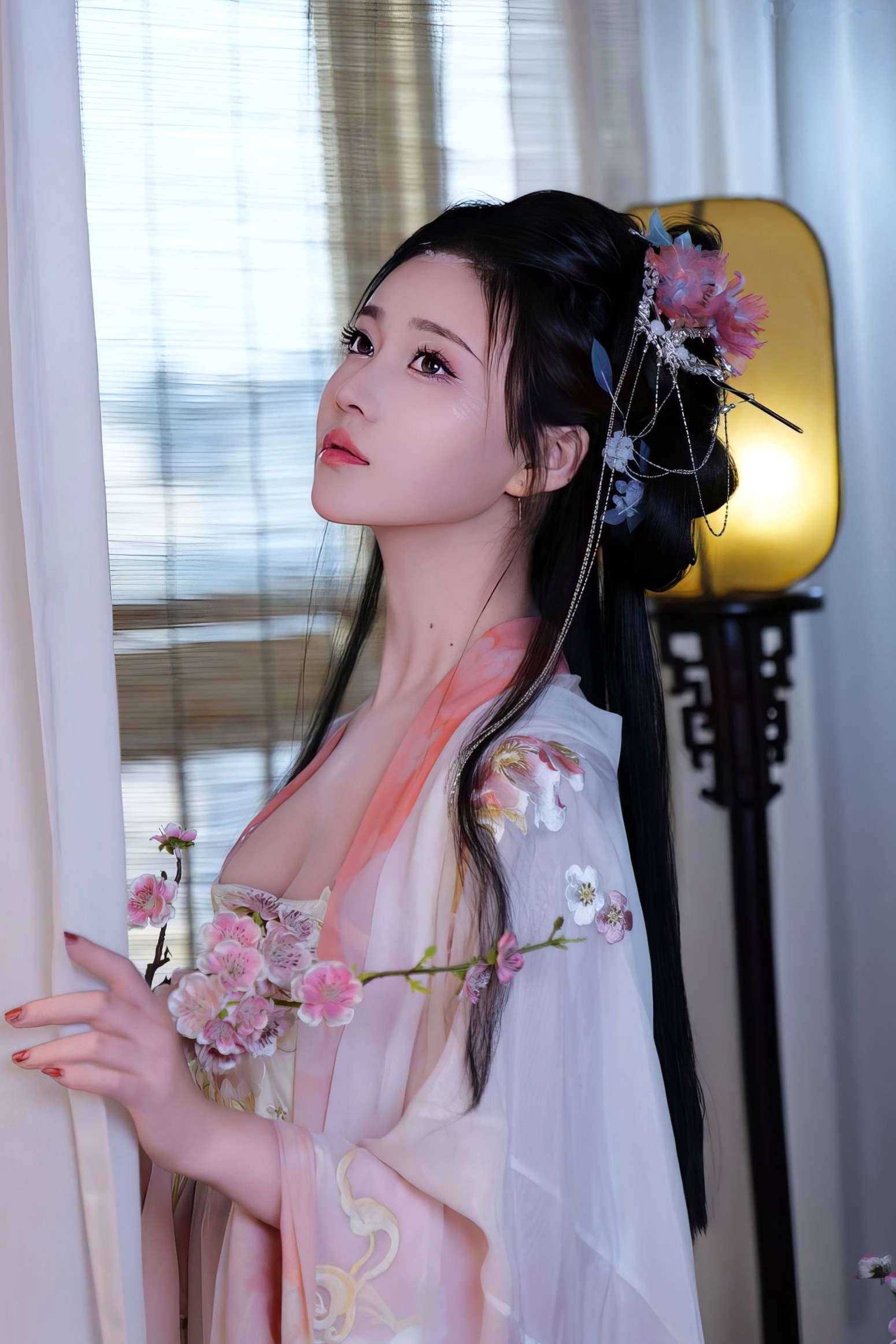 年年-霓裳:国风古韵唯美大片,极致迷人私房艺术写真