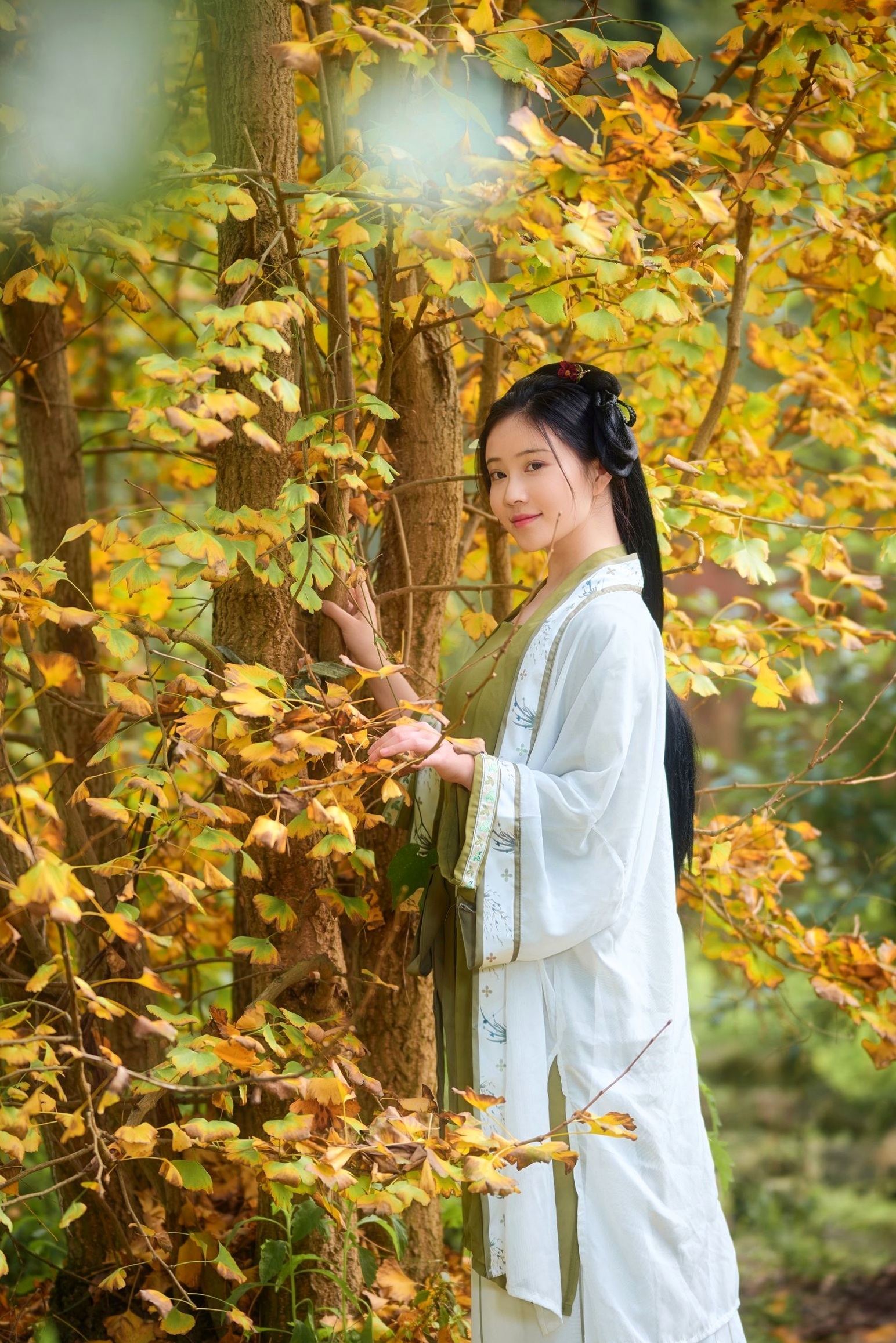 年年Nnian-秋兮:古风汉服户外私房,绝美少女秋日林间大尺度唯美写真