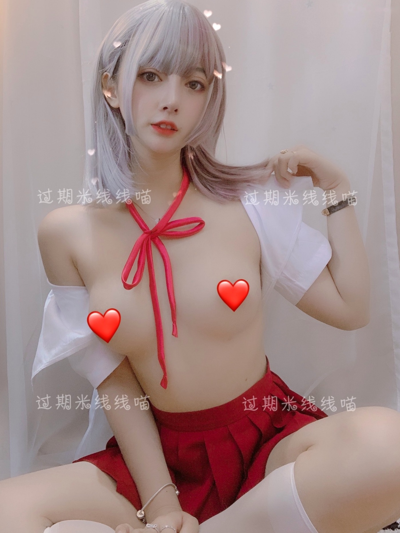 过期米线线喵-红色JK私房写真,大胆尺度角色扮演,极致性感诱惑视觉盛宴