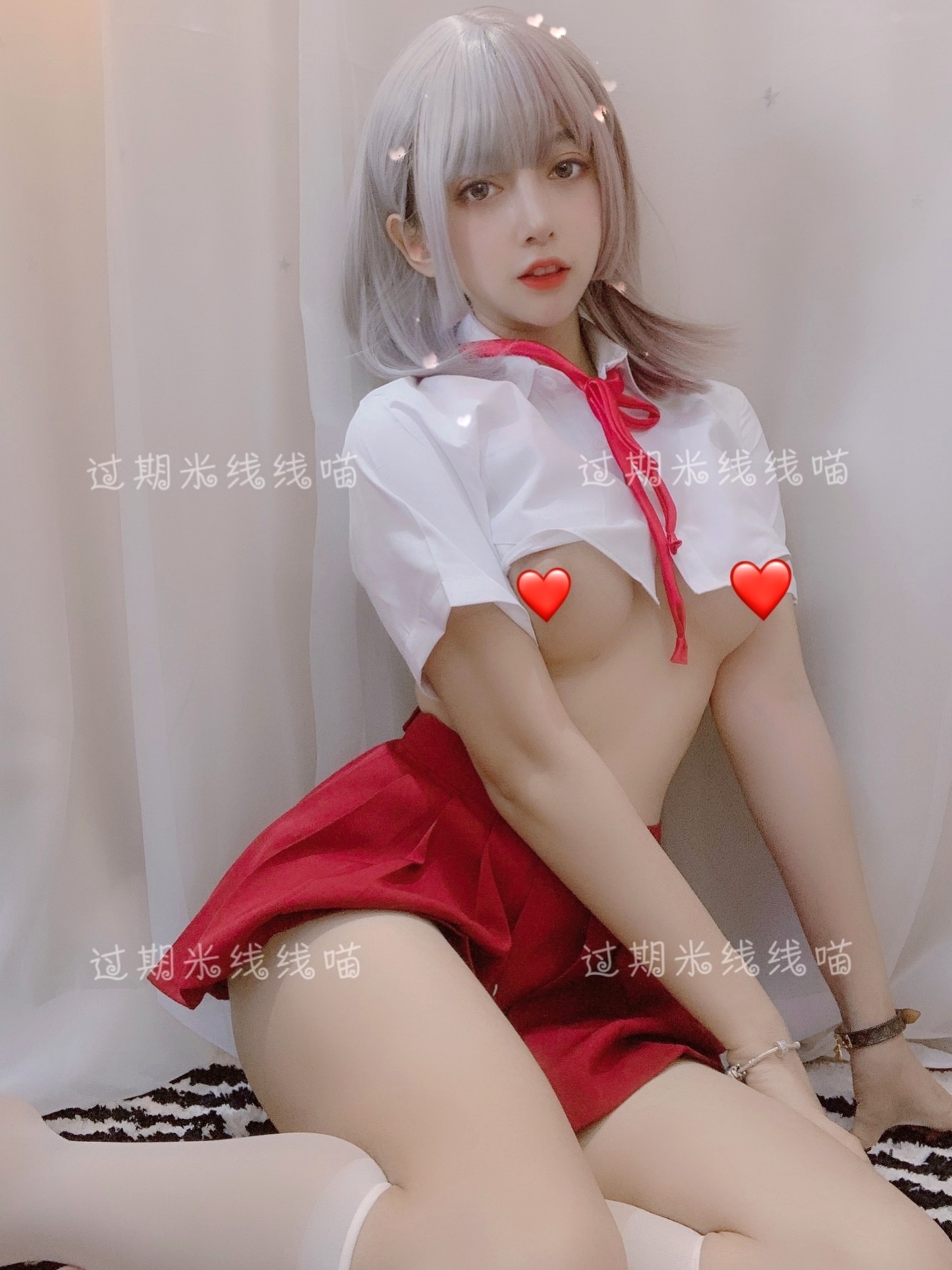 过期米线线喵-红色JK私房写真,大胆尺度角色扮演,极致性感诱惑视觉盛宴