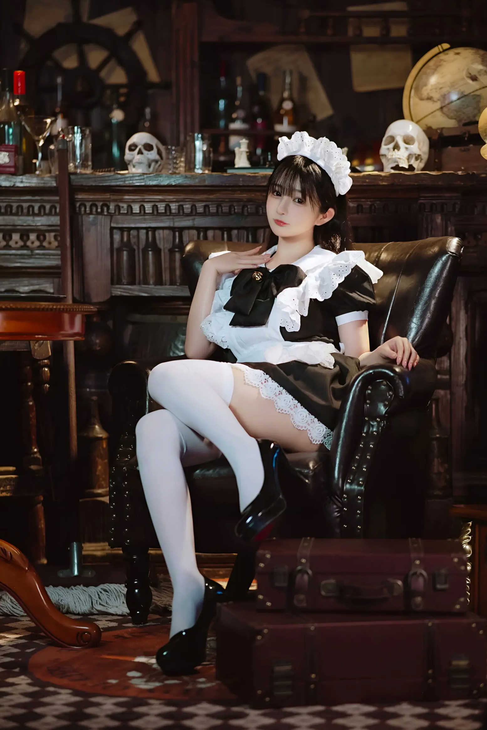 桜井宁宁 - 新符文女仆,复古书房场景的经典黑白制服诱惑,软萌纯欲,展现极致的女仆角色扮演魅力