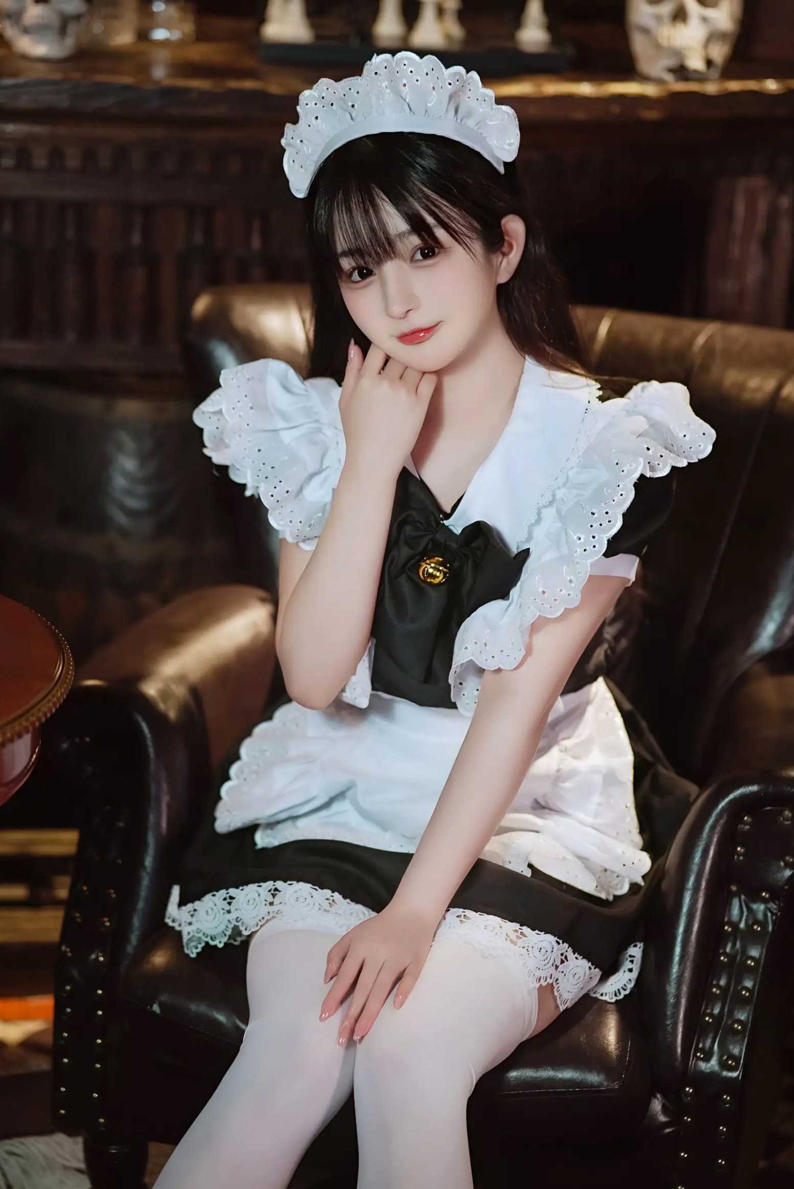 桜井宁宁 - 新符文女仆,复古书房场景的经典黑白制服诱惑,软萌纯欲,展现极致的女仆角色扮演魅力