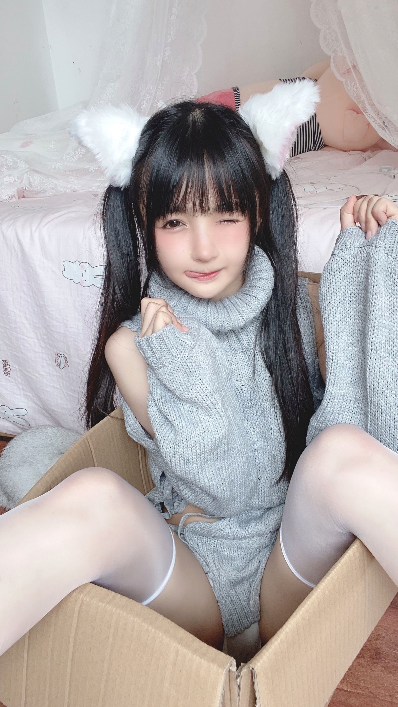 桜井宁宁-016-白い猫ちゃん