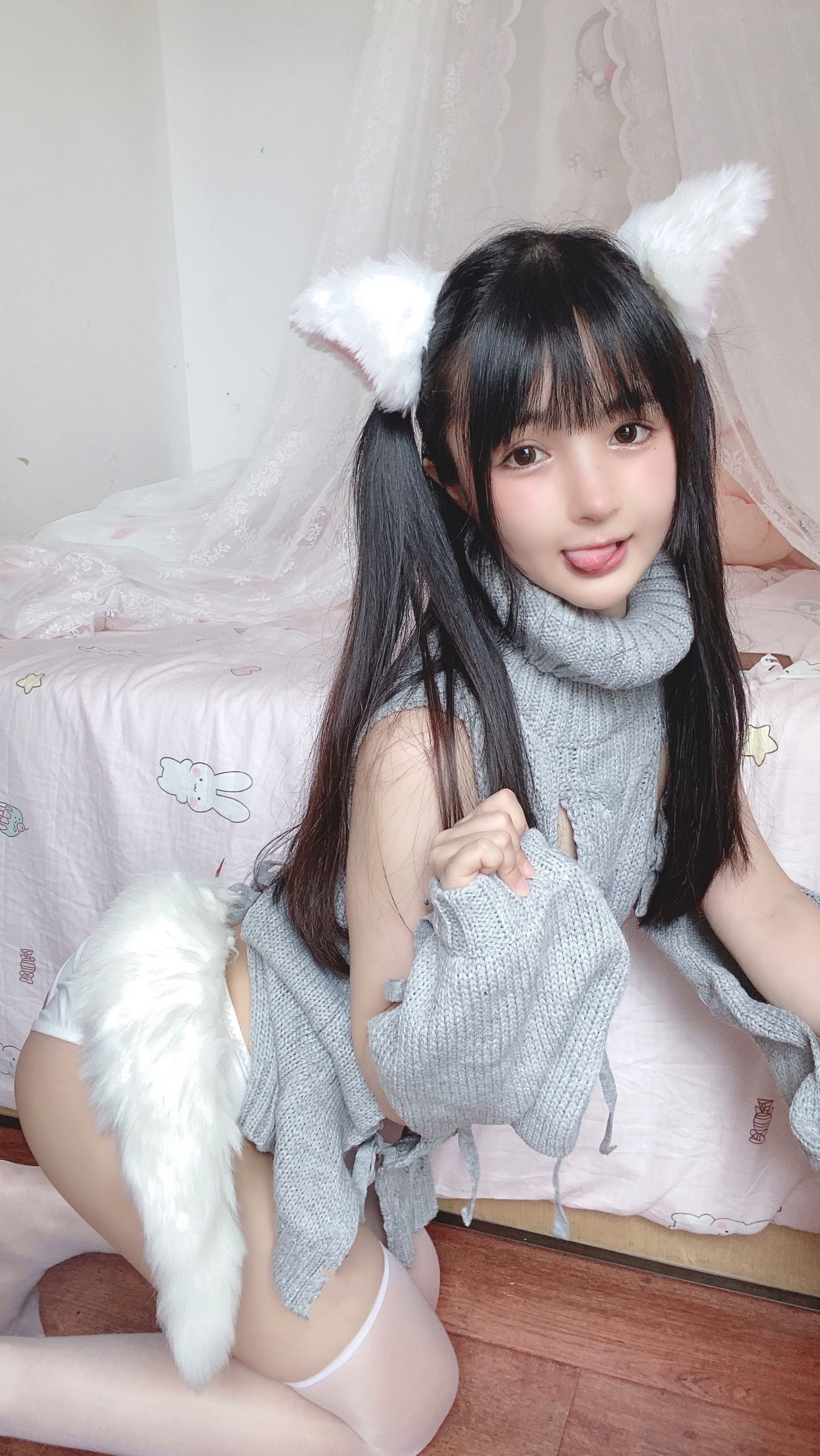 桜井宁宁-016-白い猫ちゃん