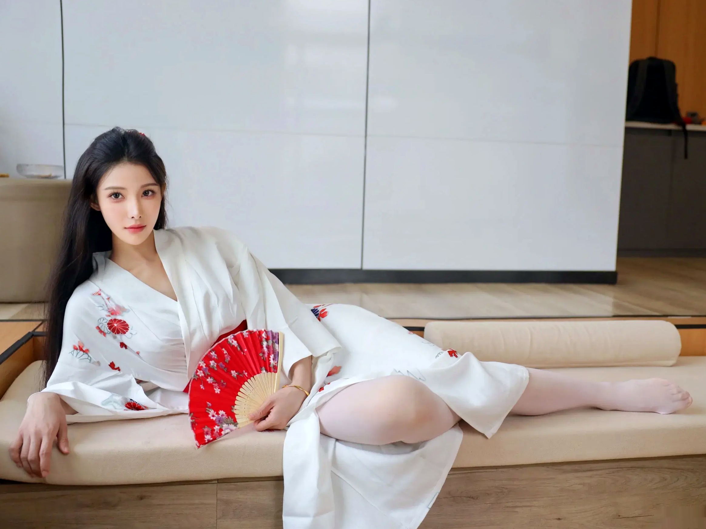 梨霜儿 - 潘金莲主题私房大尺度写真,日系和服变身与纯欲白丝诱惑,肤白如雪,尽显极致性感魅力
