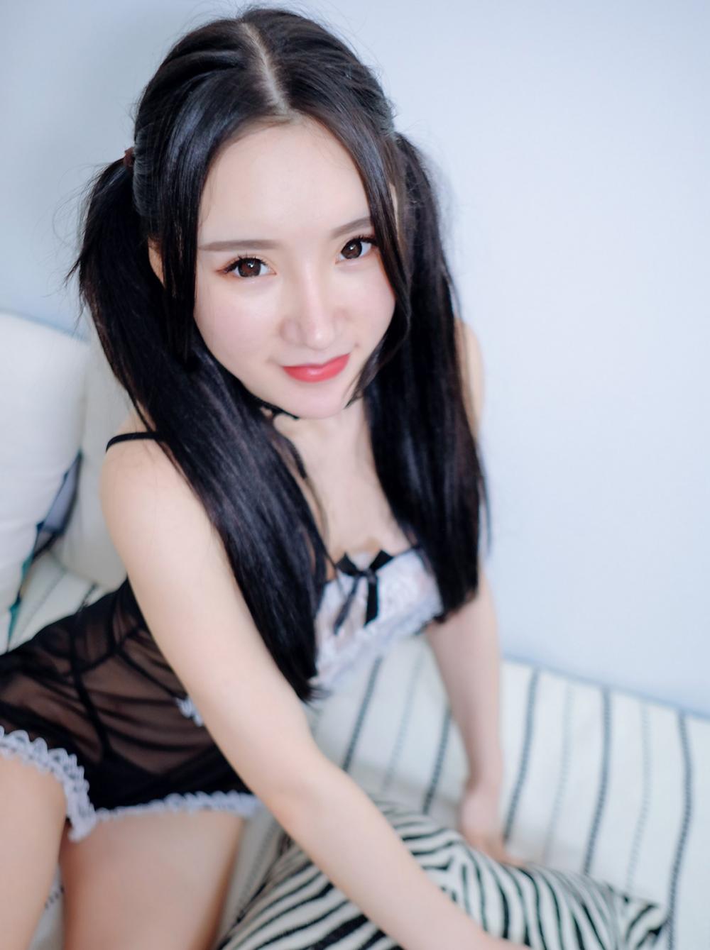 气质美女周于希dummy性感养眼写真