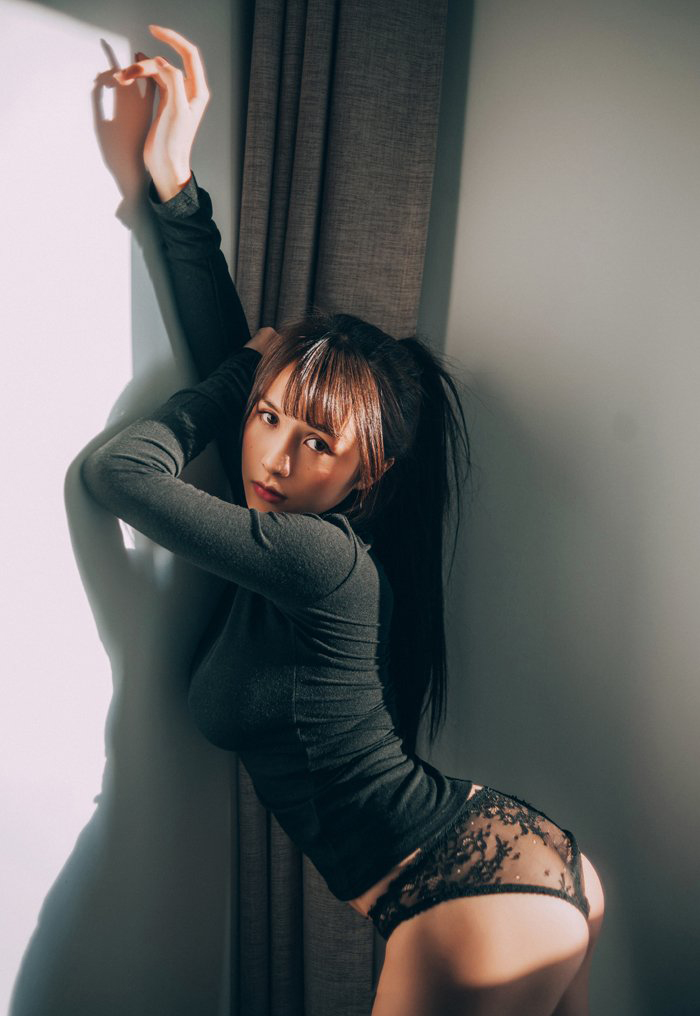 人气嫩模夏美酱高清人体艺术写真照片