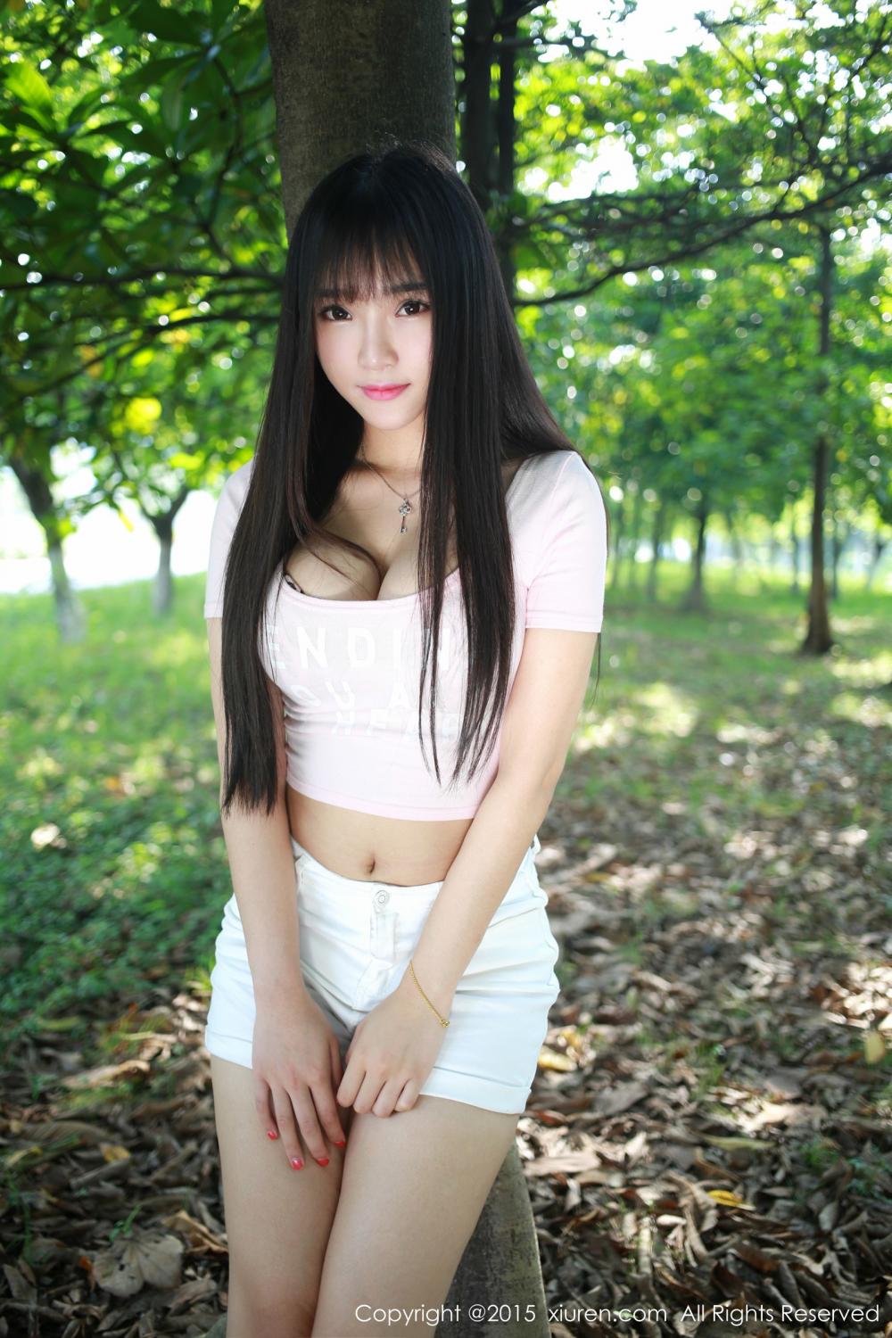 夏瑶baby美胸诱惑户外写真