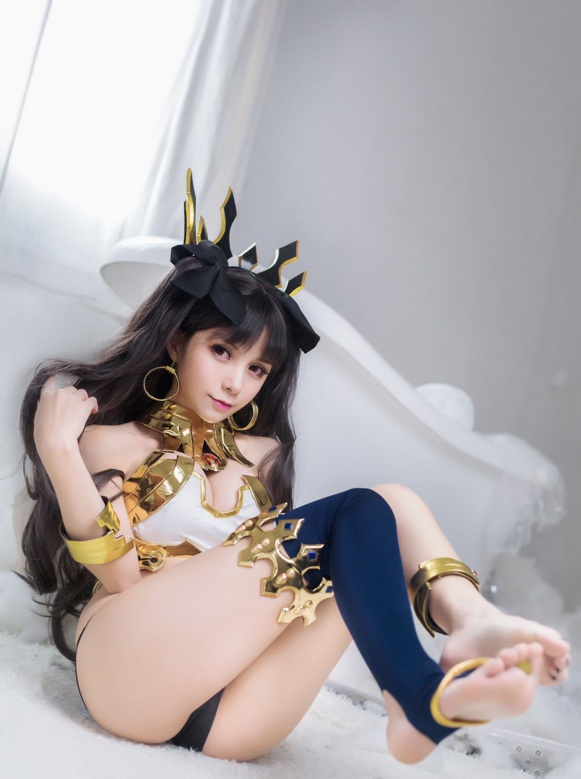 娇艳女神夏美酱性感诱惑写真