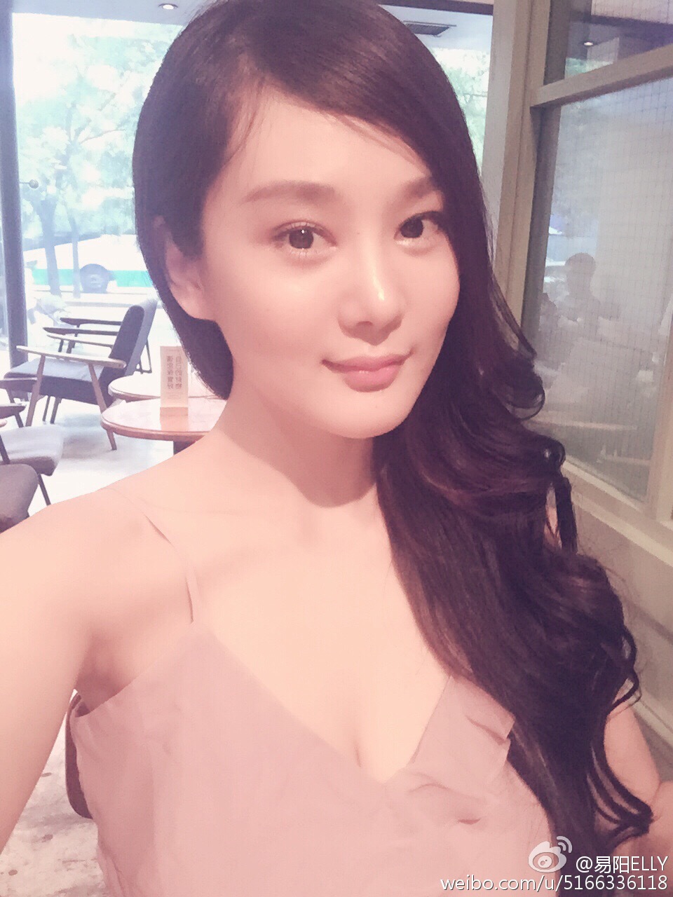 性感清纯MM易阳ELLY诱人写真图片