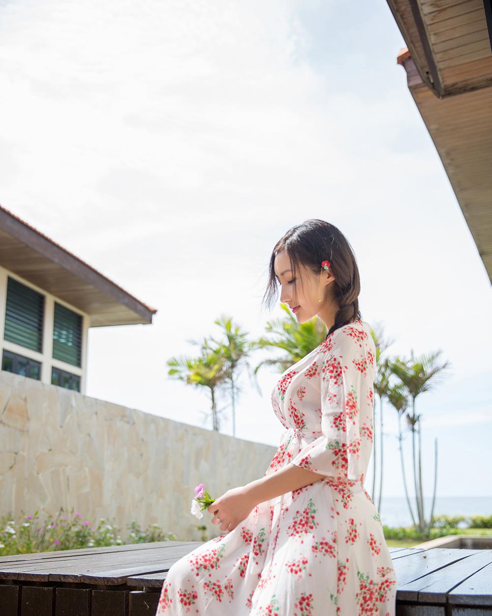 白皙美女Yumi尤美性感迷人写真