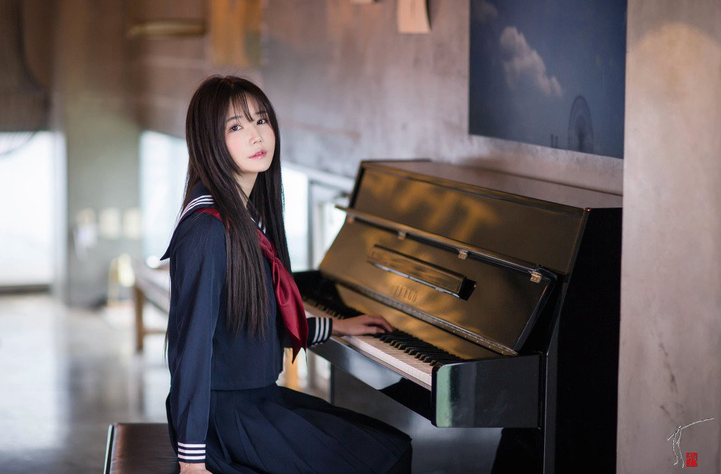 清纯学生妹可爱少女韩佳恩制服诱惑长腿尤物私房照