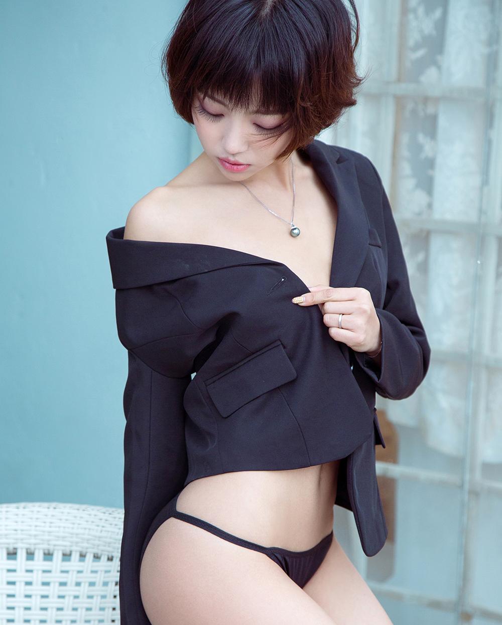 网络美女木木hanna情趣黑丝清凉写真