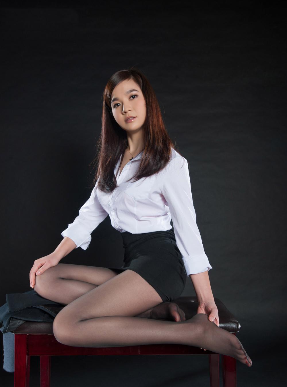 养眼美女制服诱惑性感写真集