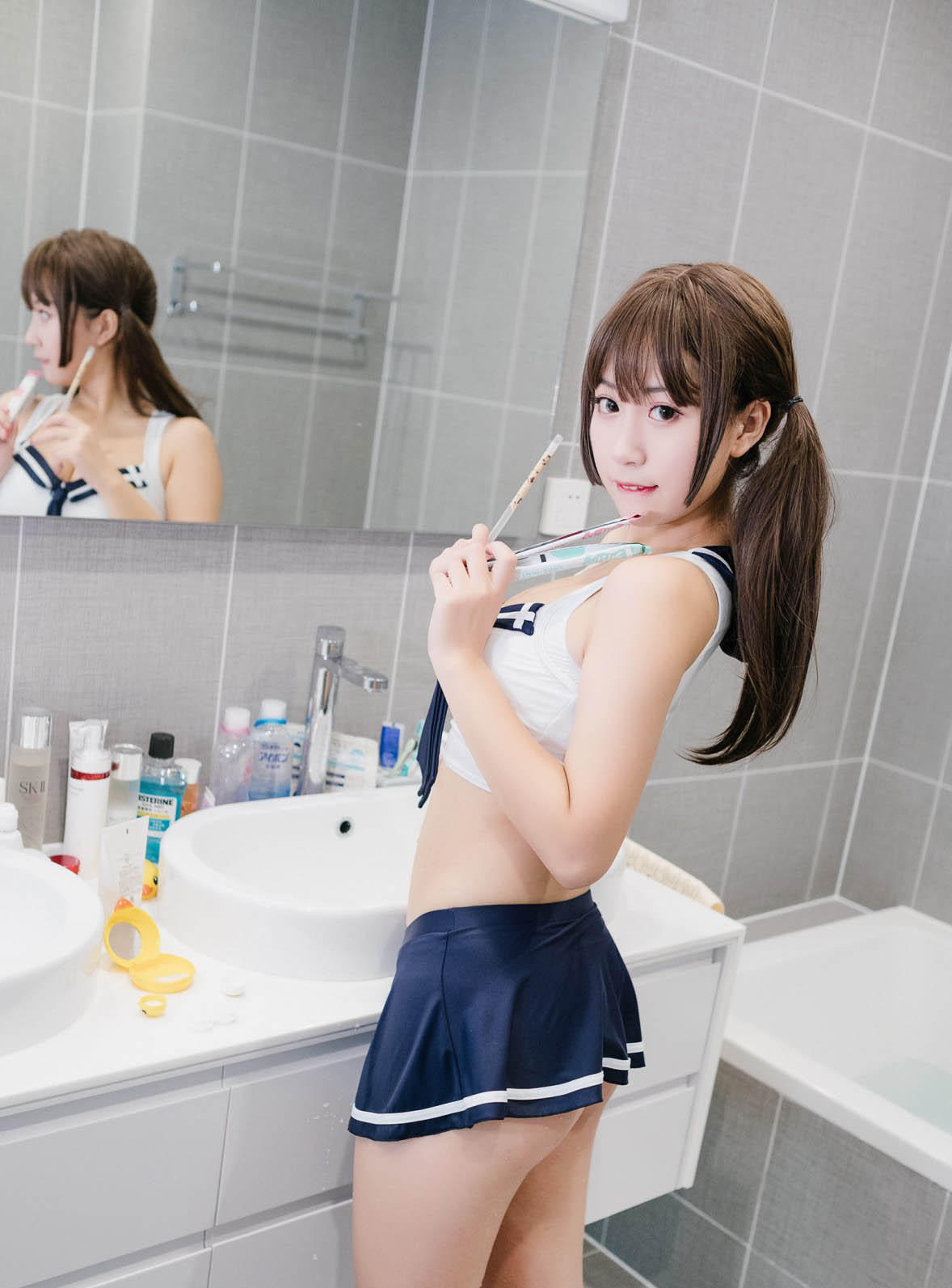 超短裙萌妹猫九酱Sakura浴室激情照下载
