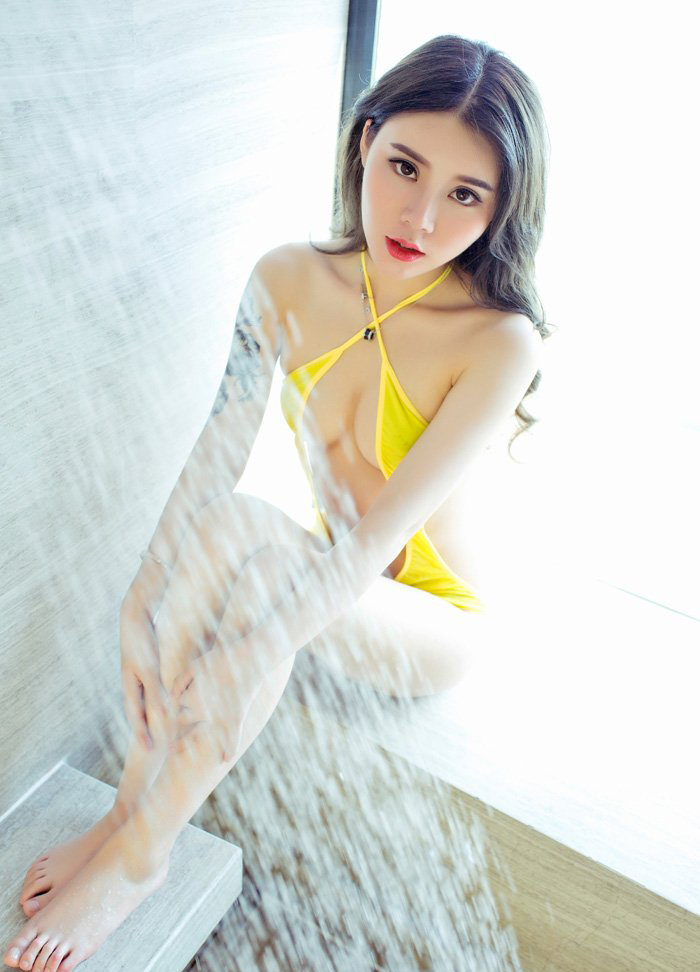 惊艳尤物爱丽莎Lisa妩媚诱惑写真