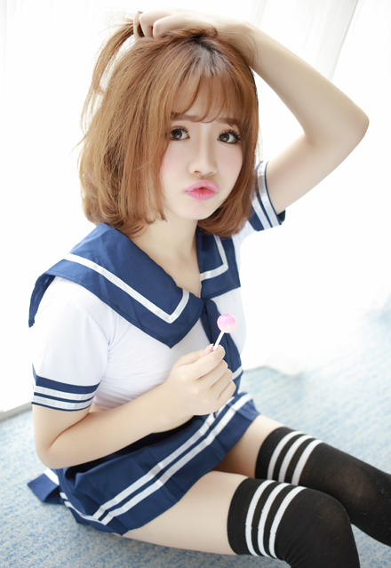清纯校花乖乖女诱人写真