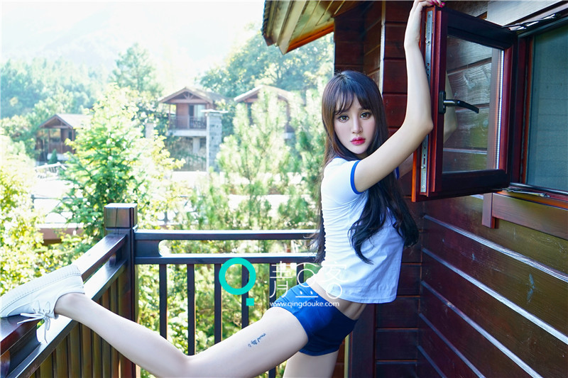 Cheryl青树户外写真 身材极好
