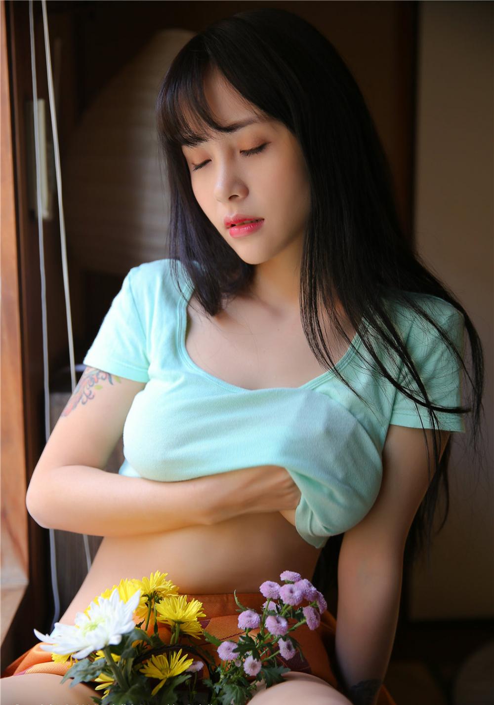 撩人女神夏美酱爆乳极致诱惑高清写真图片
