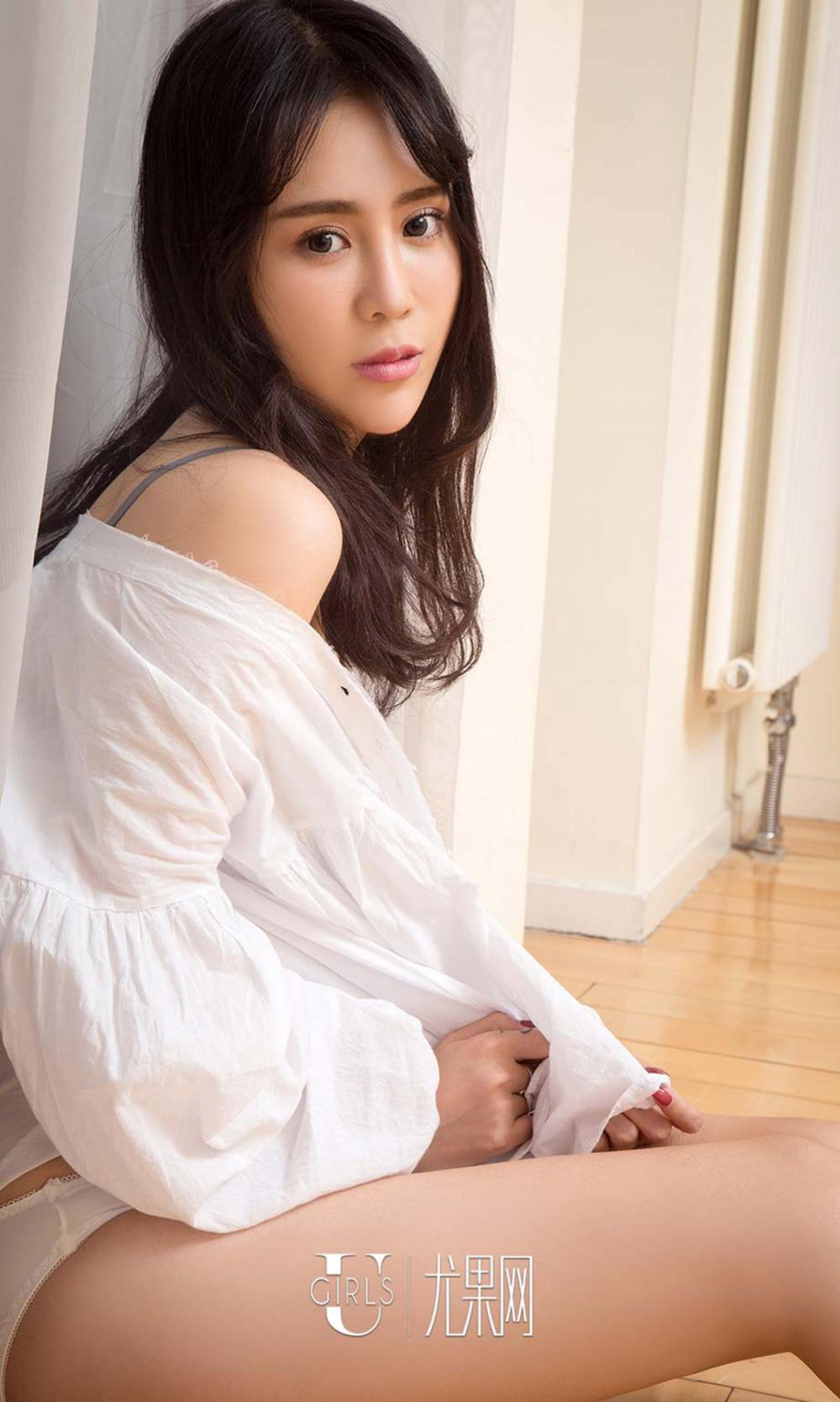 蕾丝内衣美女Nicky性感湿身照下载