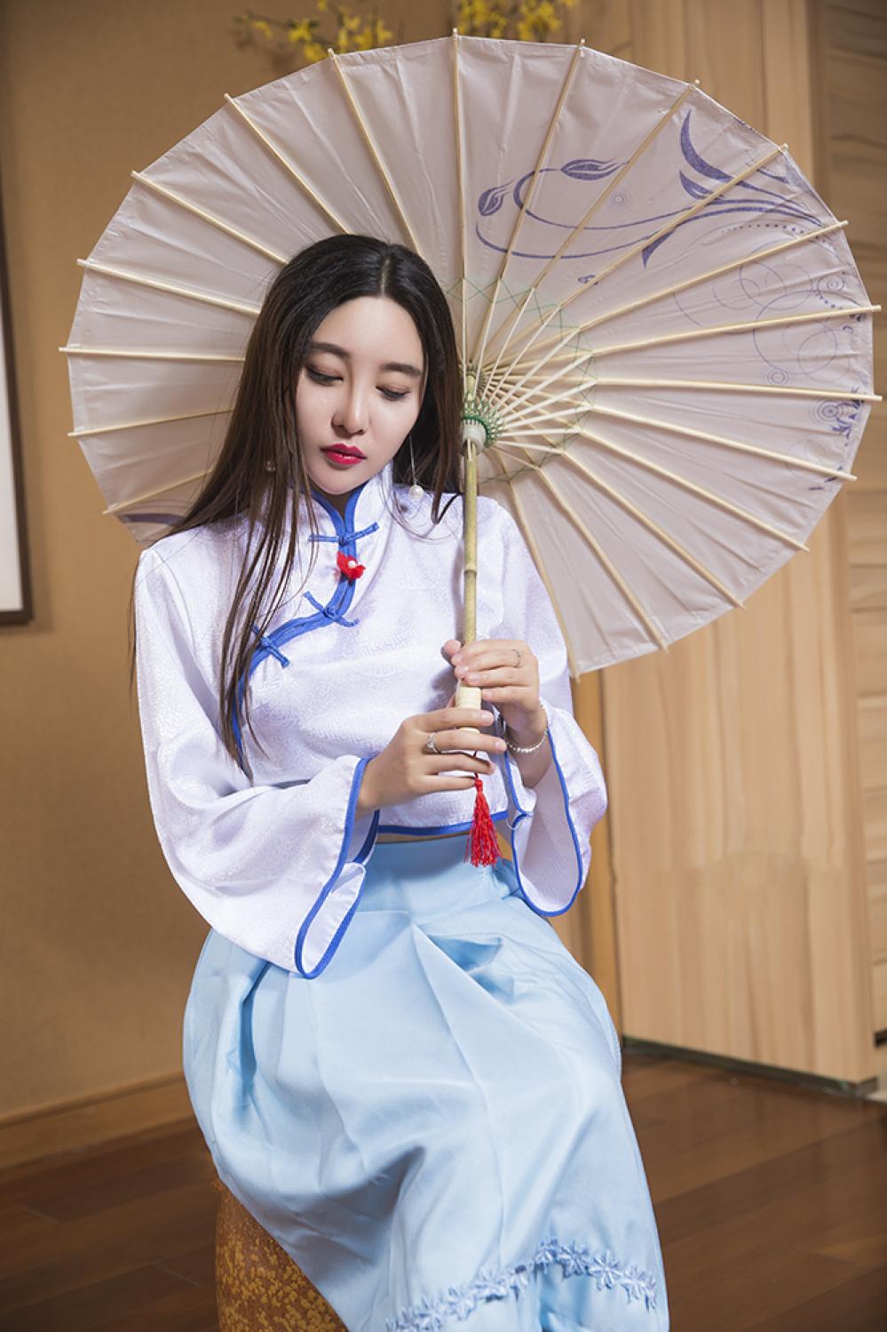 宅男女神李梓熙古装性感诱惑写真图片