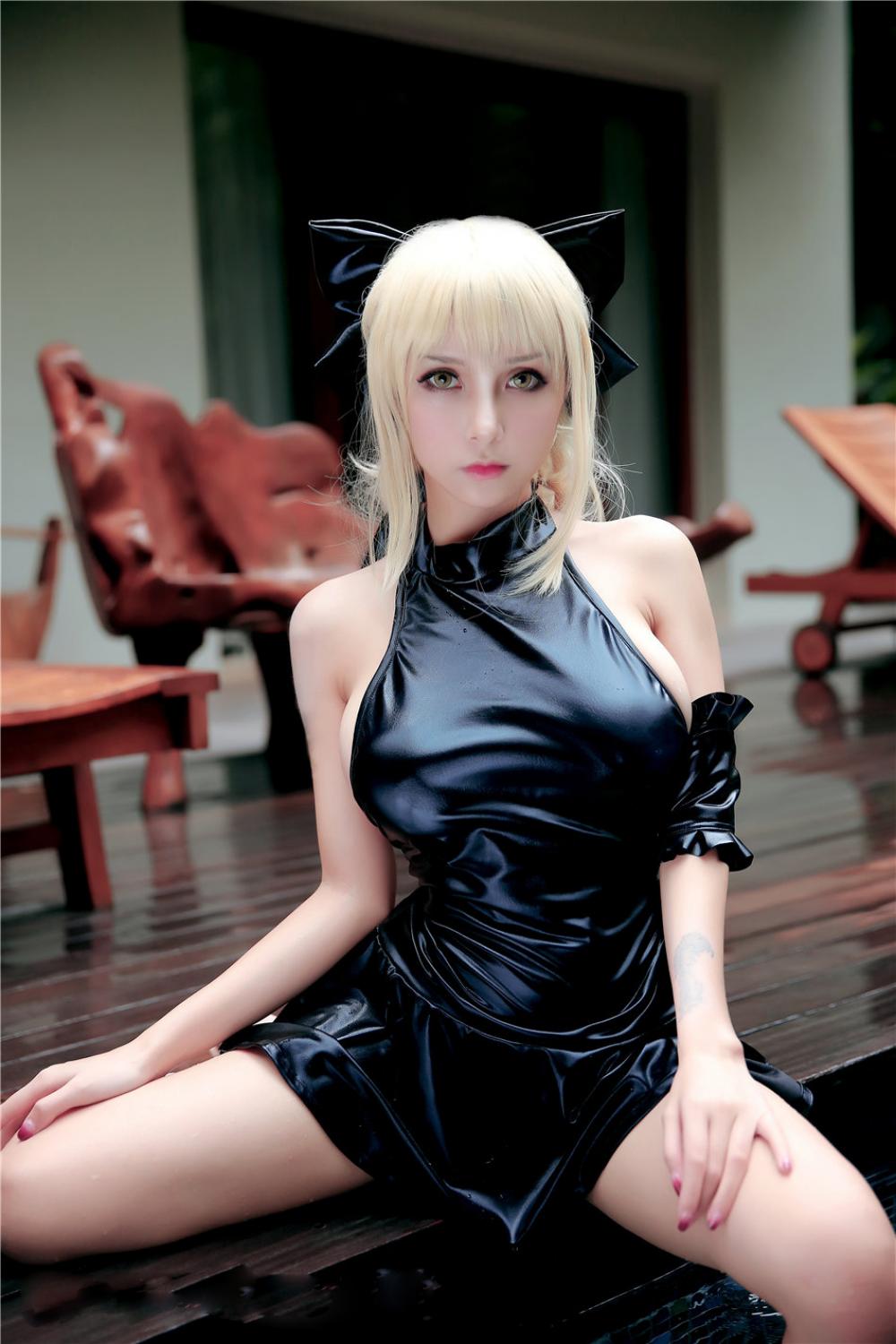 翘臀女神夏美酱性感美乳极致诱惑高清无圣光写真图片