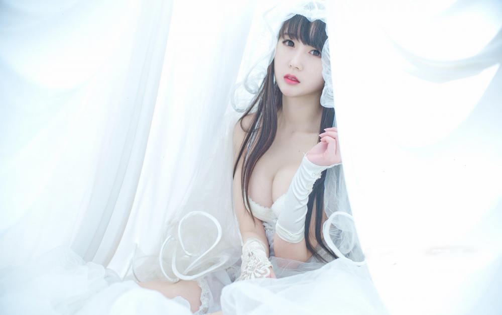 爆乳美女伊伊EvaBarbie新娘诱惑福利图