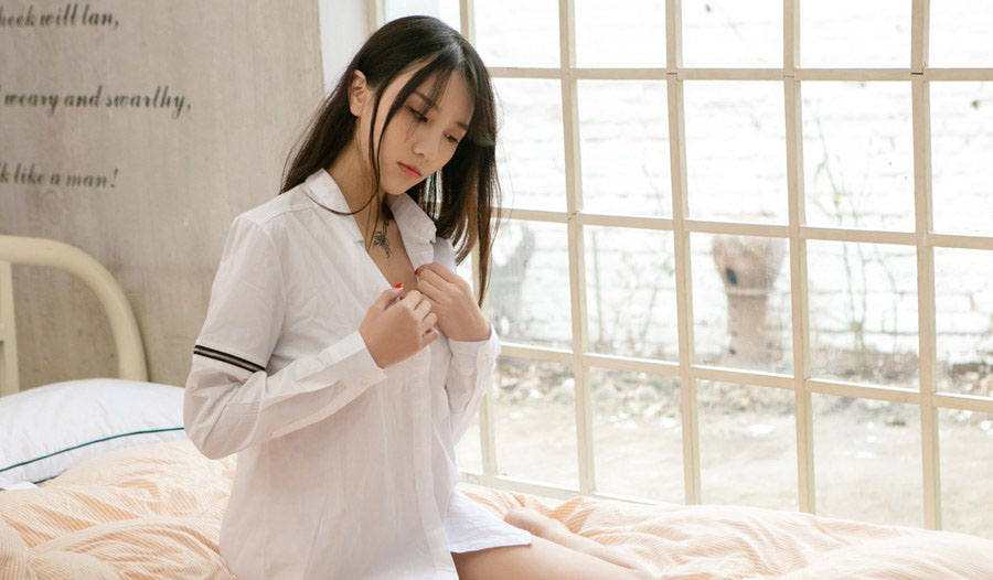 性感女神陈梓涵撩人福利写真